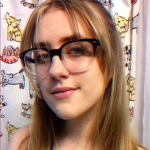 Meet your Posher, Juliet